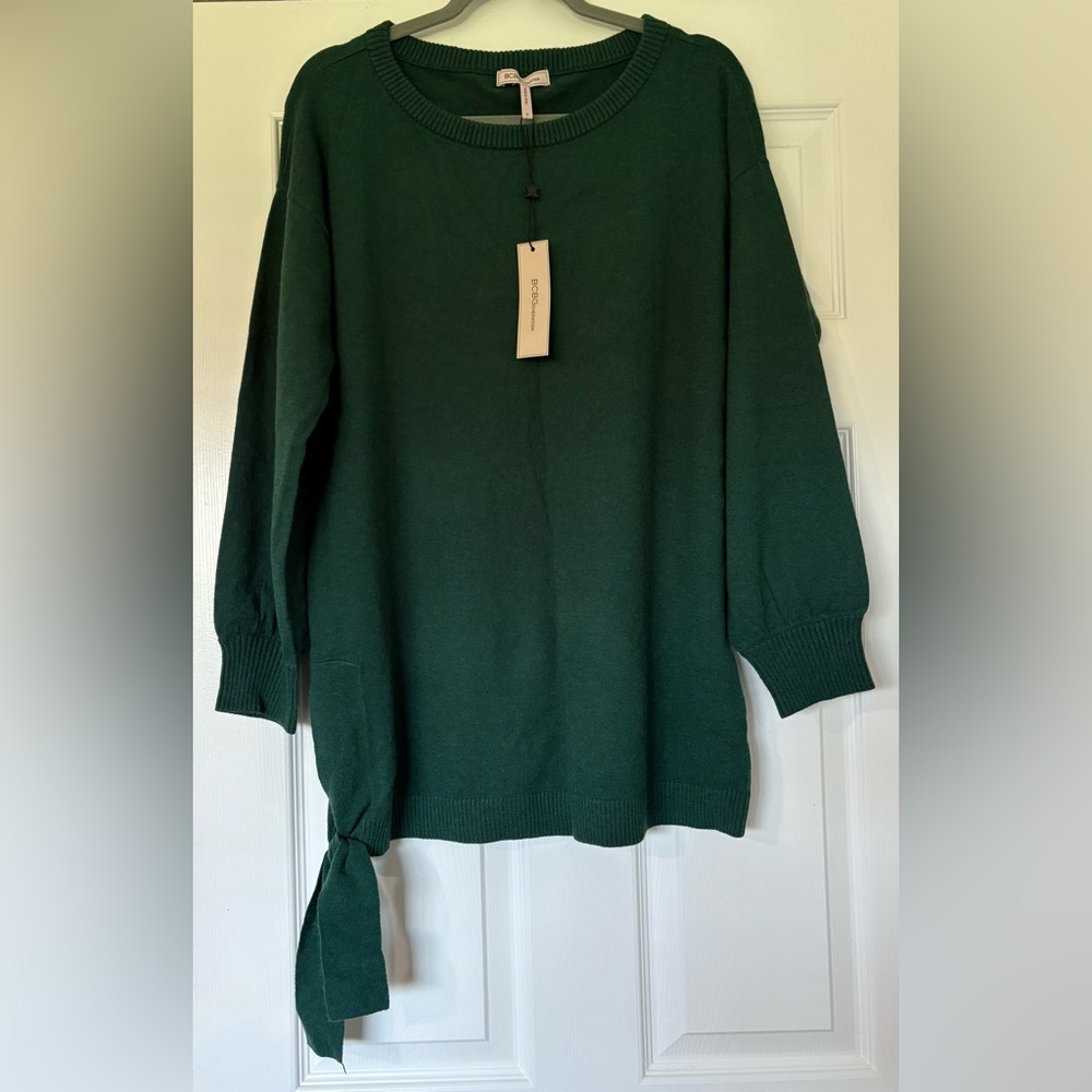 BCBGeneration Tunic Sweater
Color: Dark Green * Size: M